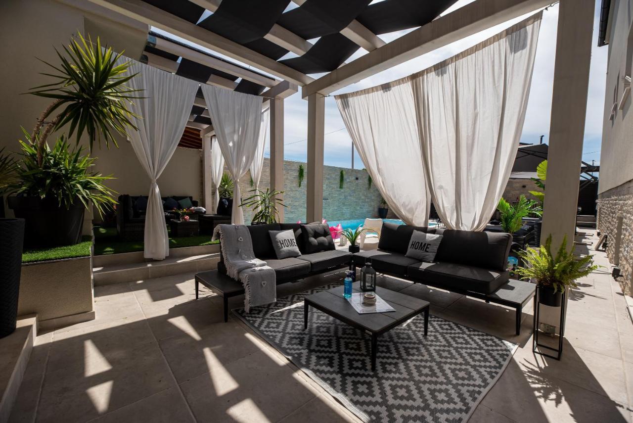 Tyra Delux Apartment ซาดาร์ ภายนอก รูปภาพ